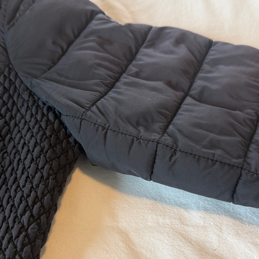 Bernardo Women's Black Puffer Jacket - Picture 12 of 14